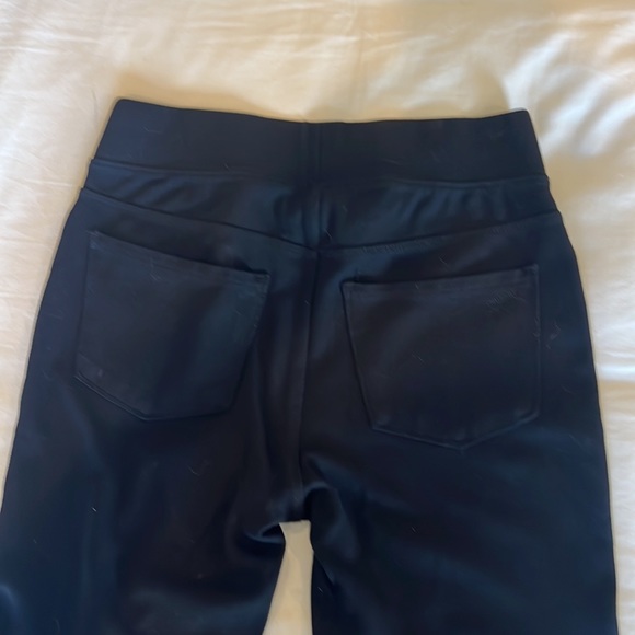 Seven7 : Pull on Legging Jeans : Size Small - Picture 3 of 4